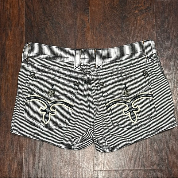 Rock Revival Black and White Striped Women Shorts Detailed buttons size 26 - Picture 10 of 16